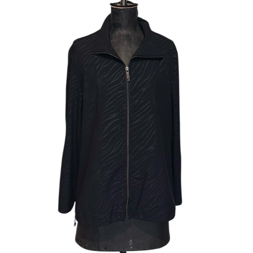 Chico’s Zenergy Black Women’s Windbreaker Jacket with Subtle Zebra Print